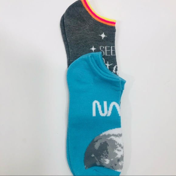 2 Pair NASA Footie Socks Sz. 4-10 NEW - Picture 5 of 8